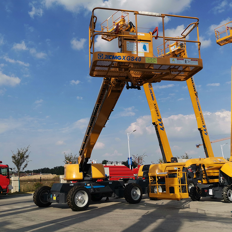 XCMG factory 40m hydraulic telescopic boom lift XGS40 mobile elevated lift for sale